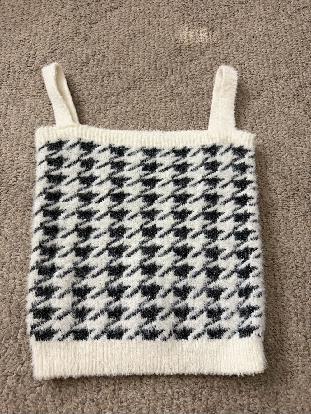 Willow & Wind Fuzzy Houndstooth Knit Sweater Tank Cami XS Black White